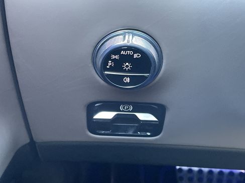 Certified 2022 Mercedes-Benz SL 55 AMG 4MATIC image 33