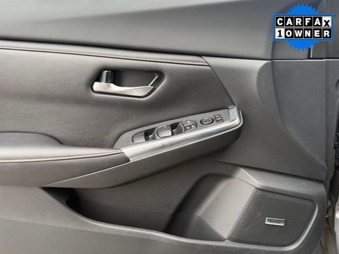 Used 2021 Nissan Sentra SR w/ SR Premium Package image 14