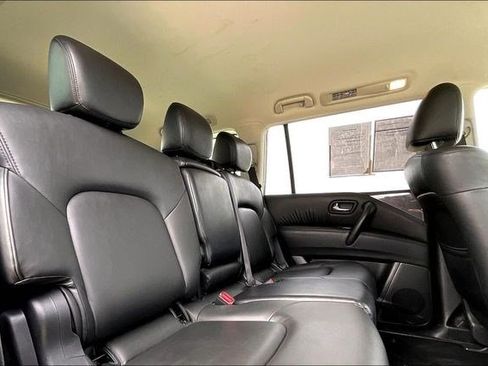 Used 2023 Nissan Armada SV image 32