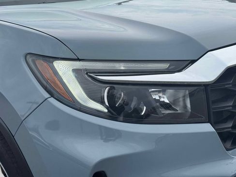 Used 2024 Honda Passport EX-L image 9