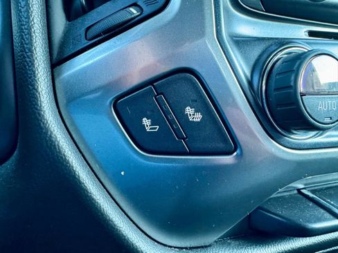 Used 2017 Chevrolet Silverado 1500 LT w/ All Star Edition image 19