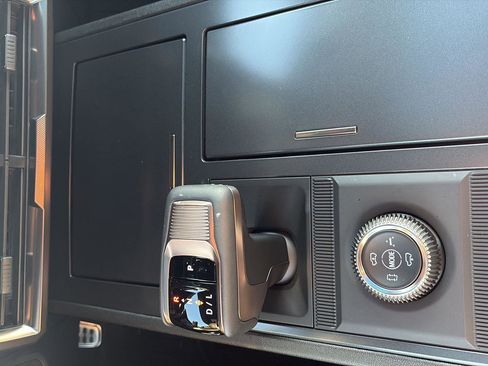 Used 2025 GMC Hummer EV 3X w/ LPO, Sport Package image 39