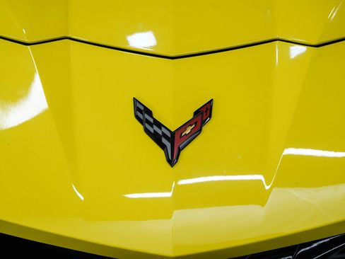 Used 2024 Chevrolet Corvette Stingray Premium Conv w/ Stealth Interior Trim Package RWD image 31