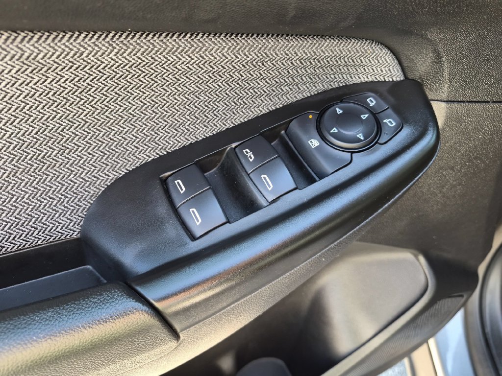 Used 2025 Chevrolet TrailBlazer LT AWD/4WD image 13