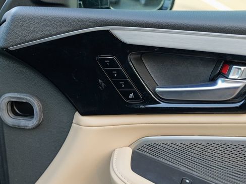 Used 2023 Acura MDX SH-AWD w/ Technology Package image 39