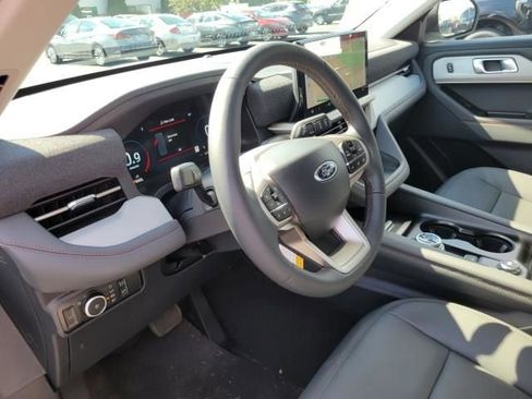 New 2025 Ford Explorer Active w/ Active Comfort Package image 21