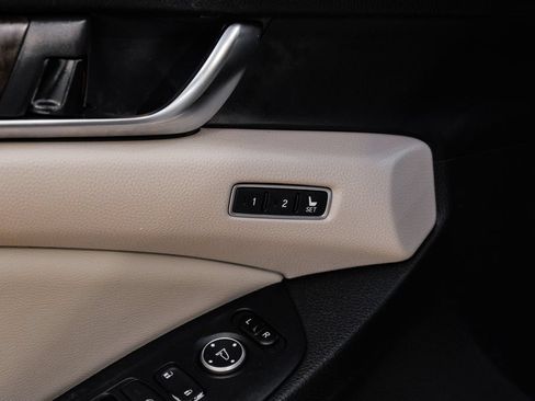 Used 2018 Honda Accord Touring image 55