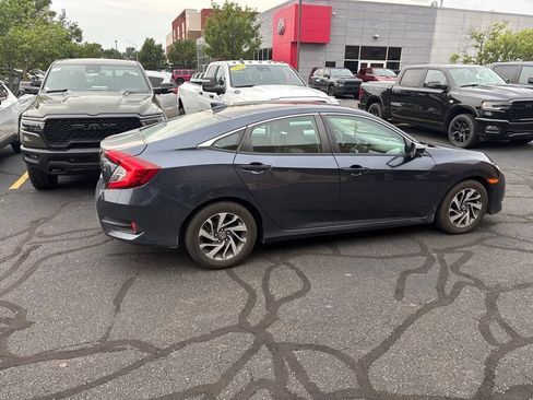 Used 2017 Honda Civic EX image 4