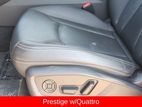 Used 2023 Audi Q8 Prestige w/ Prestige Package AWD/4WD image 31