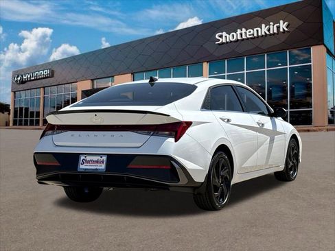 New 2026 Hyundai Elantra SEL Sport Premium FWD image 6