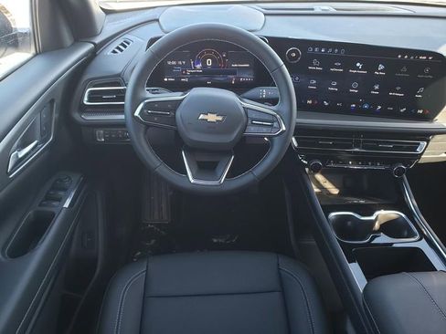New 2026 Chevrolet Traverse LT w/ Sun and Wheel Package AWD/4WD image 10