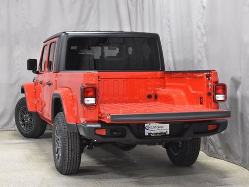 New 2026 Jeep Gladiator Sport image 10