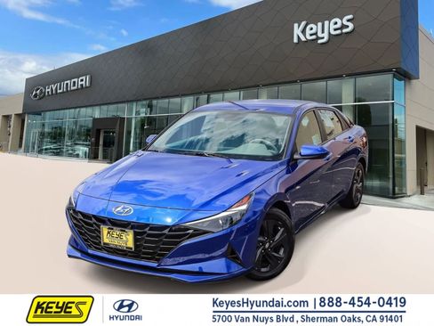 Certified 2022 Hyundai Elantra SEL FWD image 1