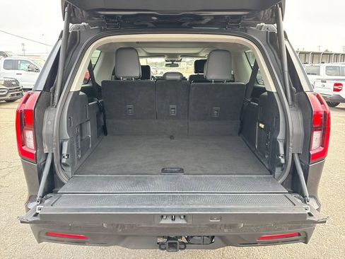 Certified 2025 Ford Expedition Max Active image 16