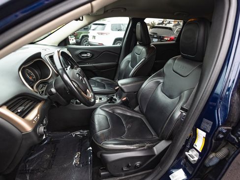 Used 2015 Jeep Cherokee Limited image 21