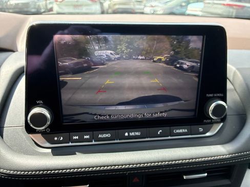 Certified 2023 Nissan Rogue SV AWD/4WD image 20
