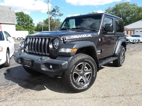 Used 2020 Jeep Wrangler Sport AWD/4WD image 33