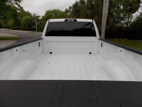 Used 2021 RAM 2500 Tradesman w/ Safety Group image 20