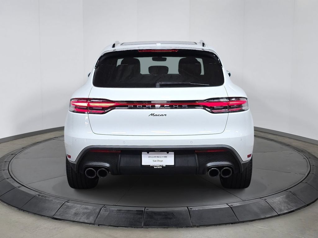 Certified 2026 Porsche Macan AWD/4WD image 6