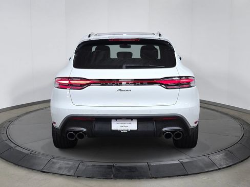 Certified 2026 Porsche Macan AWD/4WD image 6