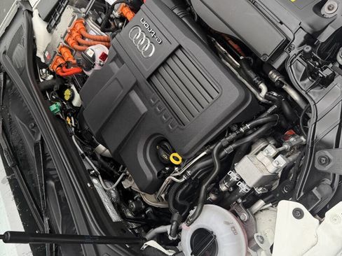 Used 2016 Audi A3 e-tron Premium w/ Audi MMI Navigation Plus image 31