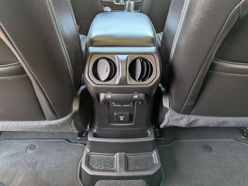 Used 2021 Jeep Wrangler Unlimited Sahara AWD/4WD image 11