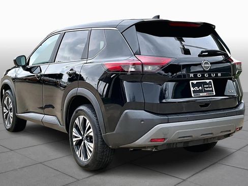 Used 2023 Nissan Rogue SV image 11