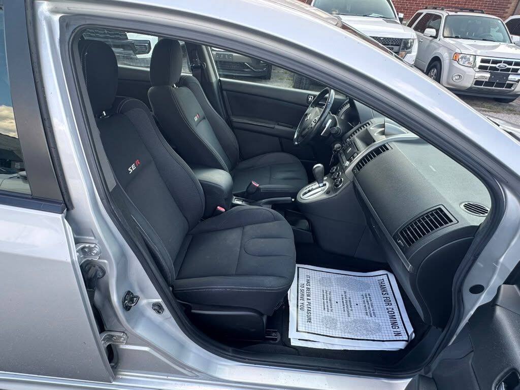 Used 2011 Nissan Sentra SE-R FWD image 12