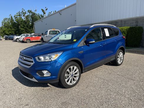 Used 2017 Ford Escape Titanium FWD image 7