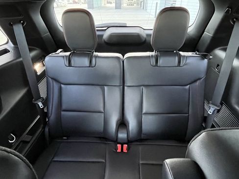 Used 2023 Ford Explorer ST-Line w/ Class IV Trailer Tow Package image 25