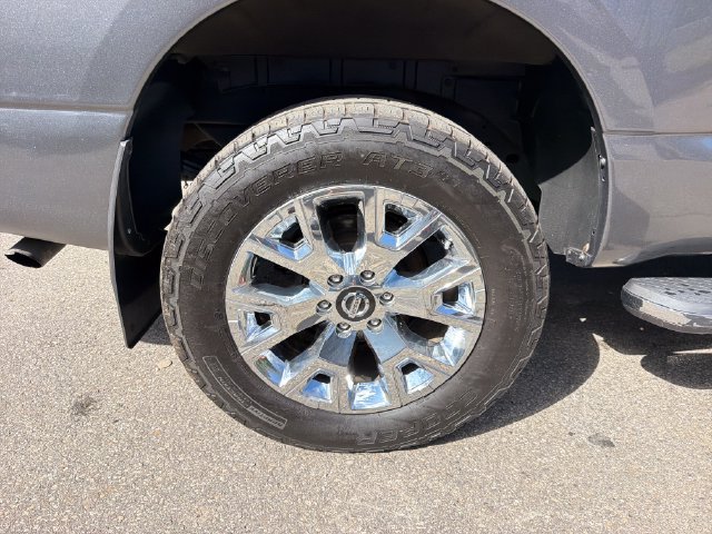 Used 2020 Nissan Titan SL w/ Moonroof Package AWD/4WD image 31
