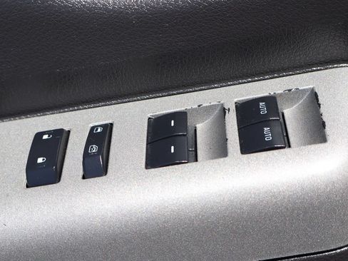 Used 2015 Ford F250 Lariat w/ Lariat Ultimate Package AWD/4WD image 19