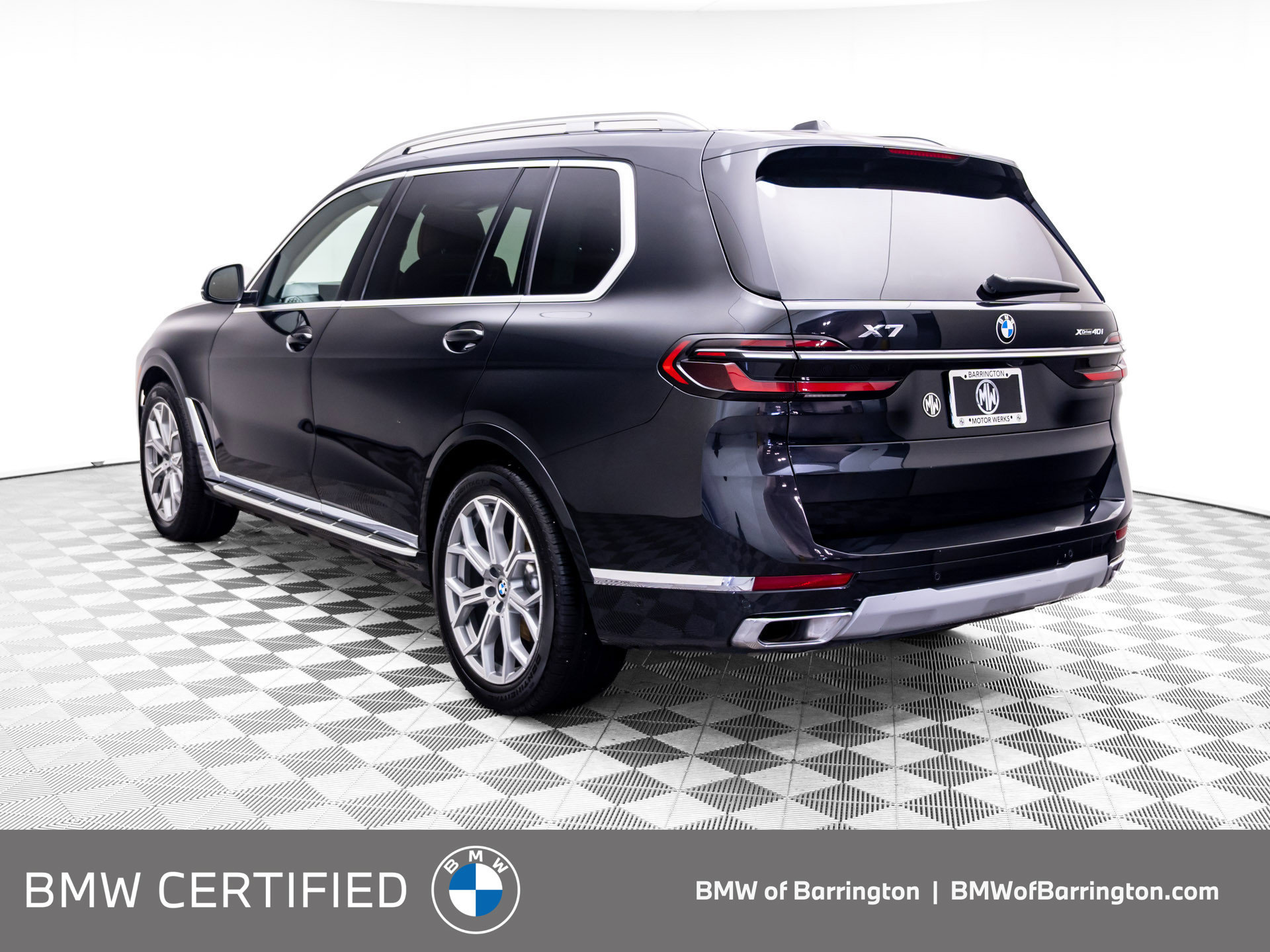 Used 2025 BMW X7 xDrive40i AWD/4WD image 3