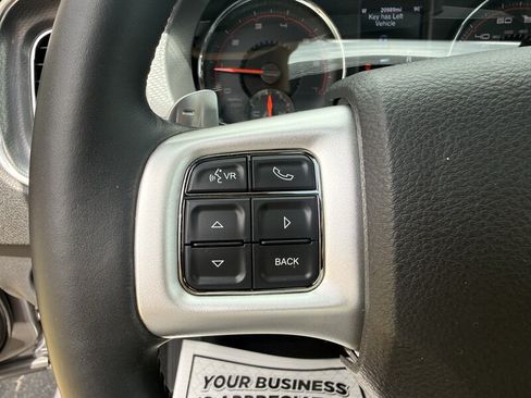 Used 2014 Dodge Charger SXT Plus RWD image 13