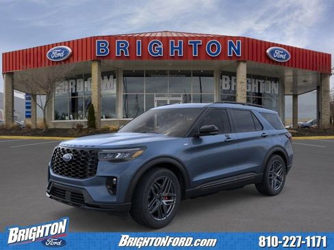 Used 2026 Ford Explorer ST-Line w/ ST-Line Street Pack AWD/4WD image 3