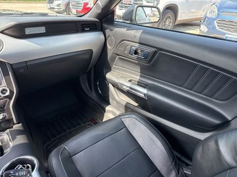 Used 2017 Ford Mustang Premium RWD image 20