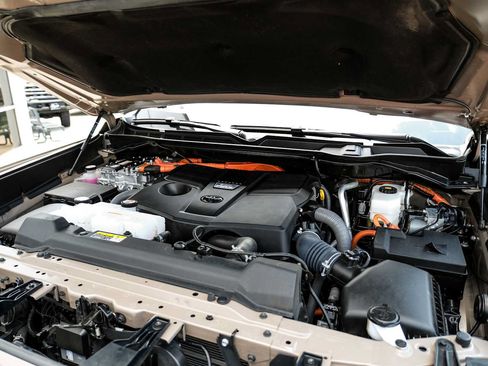 Used 2025 Toyota Sequoia TRD Pro AWD/4WD image 52