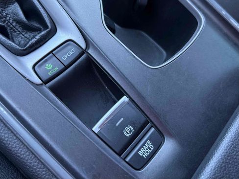 Used 2019 Honda Accord Sport image 21