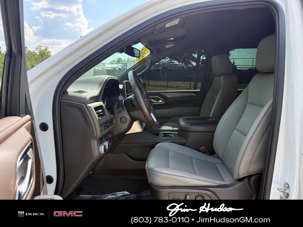 Used 2022 GMC Yukon XL SLT w/ SLT Luxury Package RWD image 24