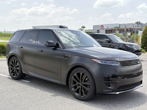 New 2026 Land Rover Range Rover Sport Dynamic SE AWD/4WD image 7