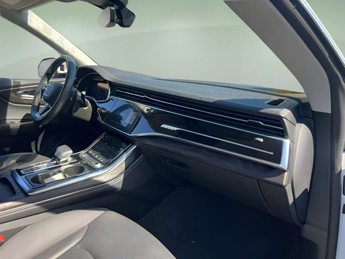 Used 2023 Audi Q8 Premium Plus w/ Premium Plus Package AWD/4WD image 20
