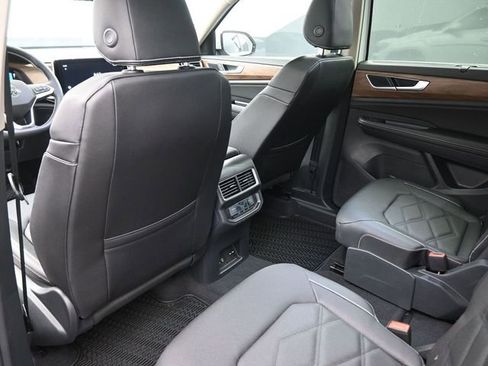 New 2026 Volkswagen Atlas SE image 23