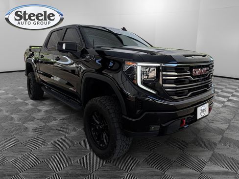 Used 2025 GMC Sierra 1500 AT4 w/ AT4 Premium Package AWD/4WD image 7