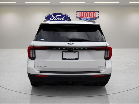 New 2026 Ford Explorer Active AWD/4WD image 4