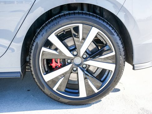 New 2026 Volkswagen GTI SE FWD image 10