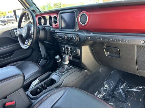 Used 2019 Jeep Wrangler Unlimited Rubicon AWD/4WD image 10