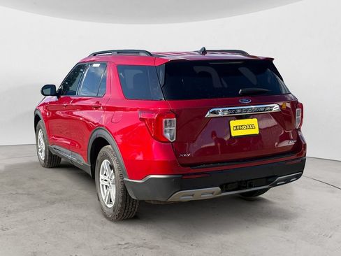Used 2023 Ford Explorer XLT w/ Equipment Group 202A AWD/4WD image 7