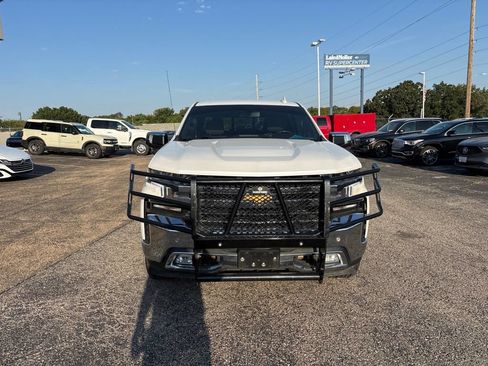 Used 2021 Chevrolet Silverado 1500 LTZ w/ Z71 Off-Road Package AWD/4WD image 2