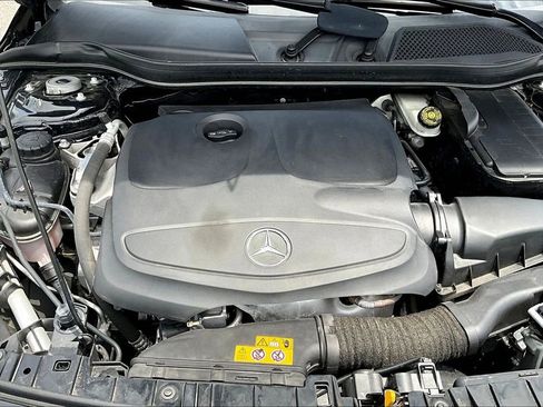 Used 2019 Mercedes-Benz GLA 250 w/ Premium Package image 29