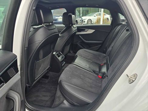 Used 2023 Audi A4 2.0T Premium Plus w/ Premium Plus Package image 18